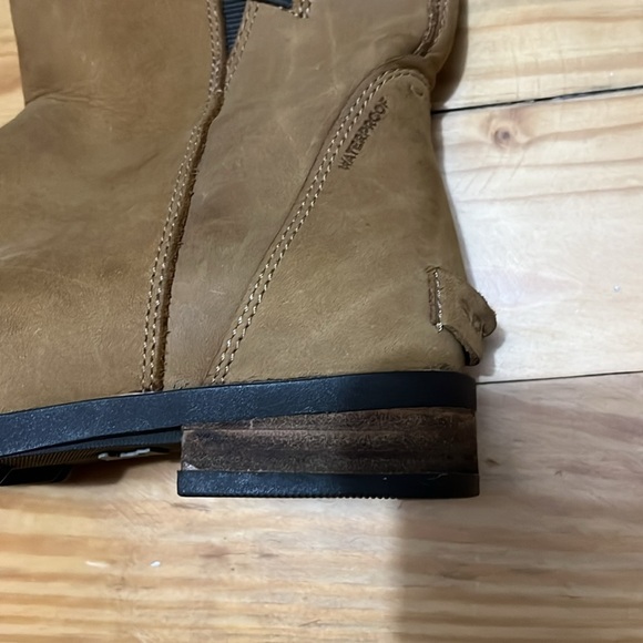 Sorel Women’s Emelie Mid-Boot in Elk, Size 6.5 - Picture 4 of 11
